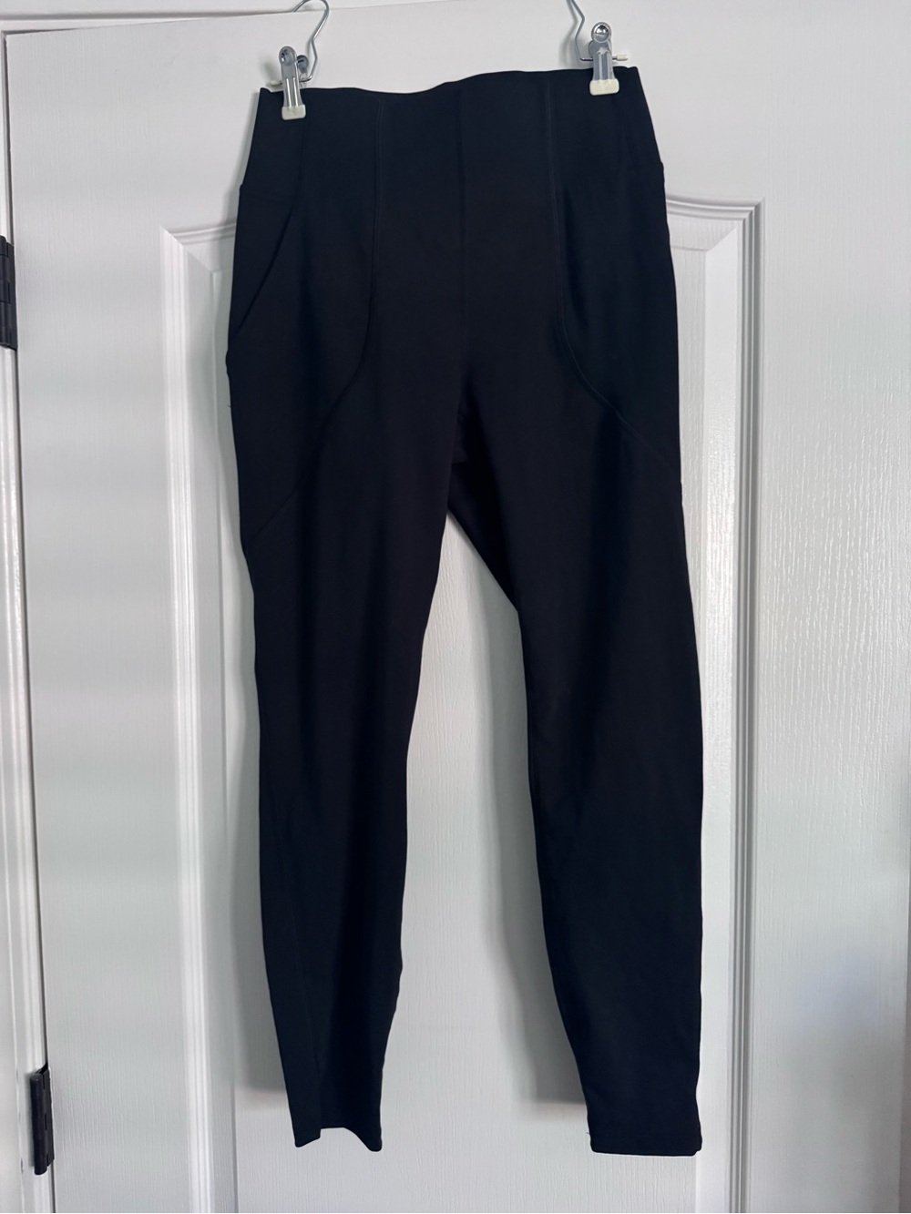Halara Black High-Waist tummy control leggings